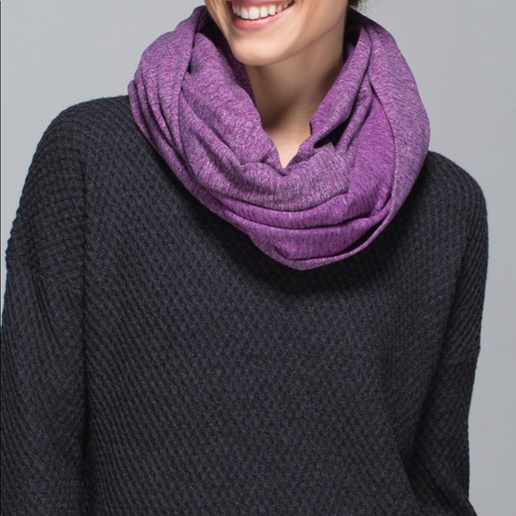 Lululemon Vinyasa Scarf Rulu - Picture 4 of 5